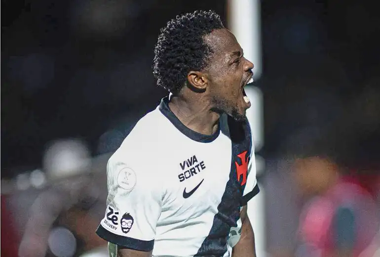 Vasco e Palmeiras avançam e se enfrentam na semi da Copa do Brasil