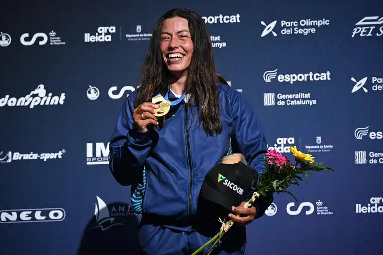 Ana Sátila é ouro em etapa da Copa do Mundo de canoagem slalom