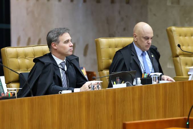 Mendonça acusa Moraes de direcionar investigação no STF