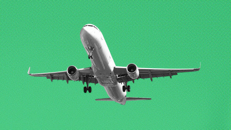 Passagem aérea fica mais cara e atinge maior preço desde 2024