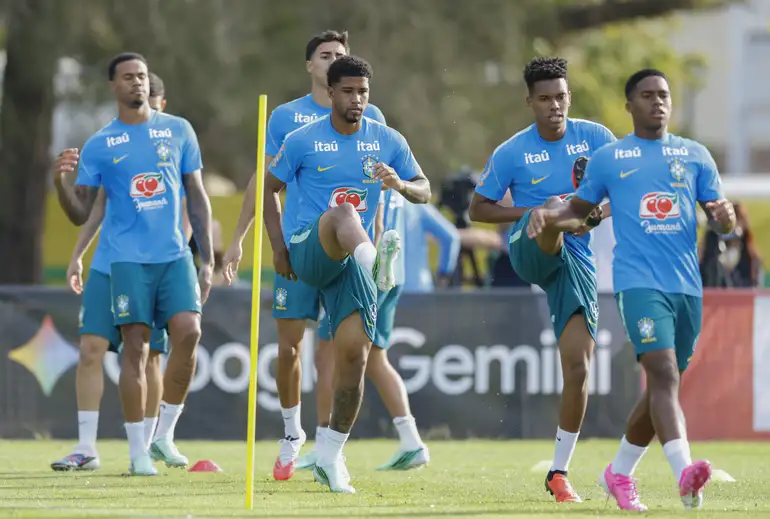 Seleção: Ancelotii comanda 1º treino com grupo completo na Austrália