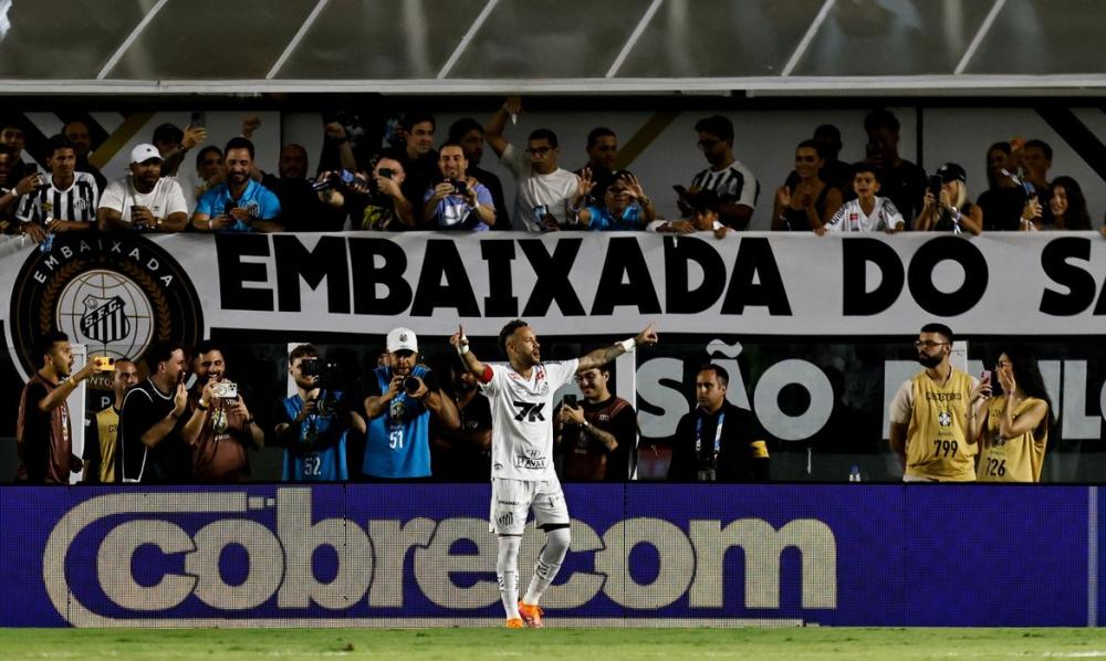 © THIAGO BERNARDES