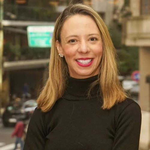 Letícia Diniz 